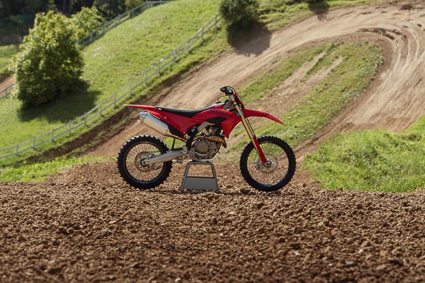 my27 ducati desmo450mx statics 6 6