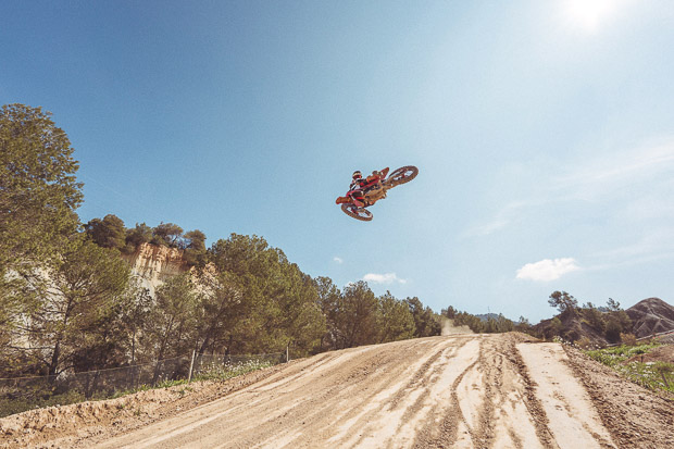 104475 mc 250f motocross my26 action 21