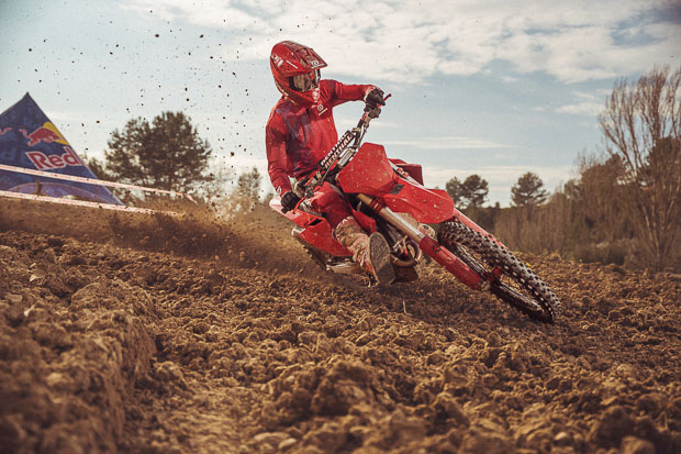 104508 mc 250f motocross my26 action 128