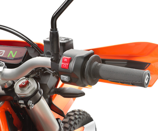 682672 my26 ktm 690 enduro r studio europe global studio 3
