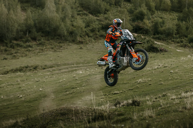 730786 2026 ktm 890 adventure r rally ktm 890 adventure r rally action 3