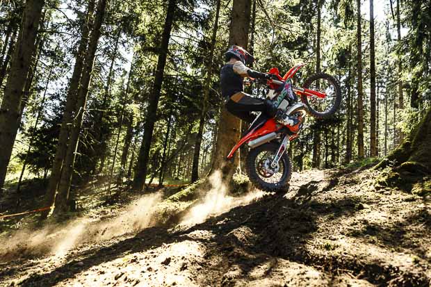 759229 2027 ktm 300 exc 6days action exc 6days range action 12