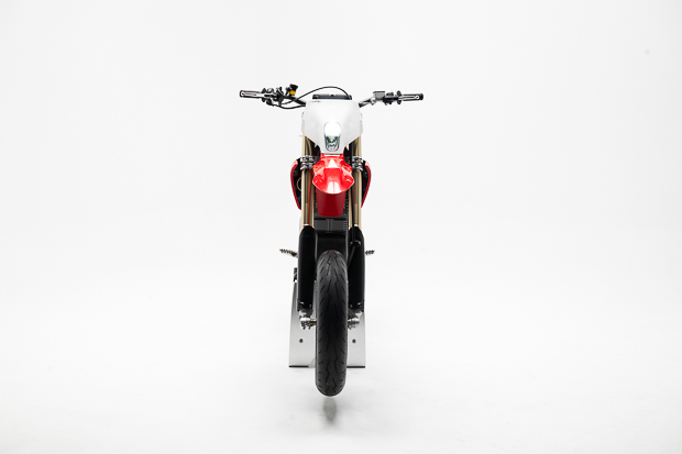 251001 vargsm ekho redstarkvargsm whitestudio motorside lightson syovanvliet 89510 hr 7