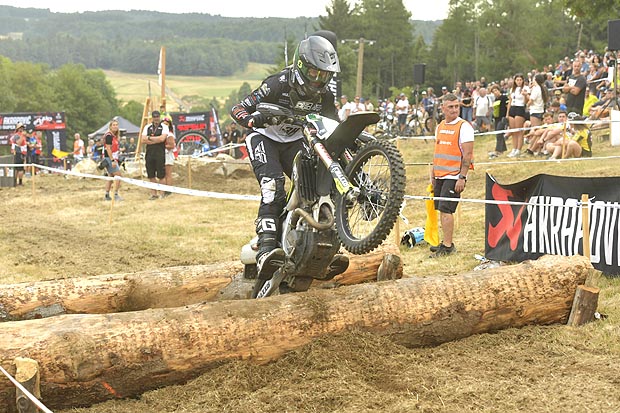 2026 07 17 thoms leon d triumph frankreich 3