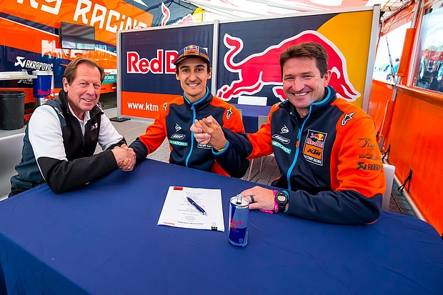 musquin contract extension