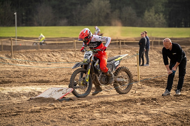 abae93ed7b80799a85f7a24fdebb045d