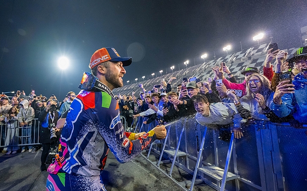 tomac 8th win daytona 2026